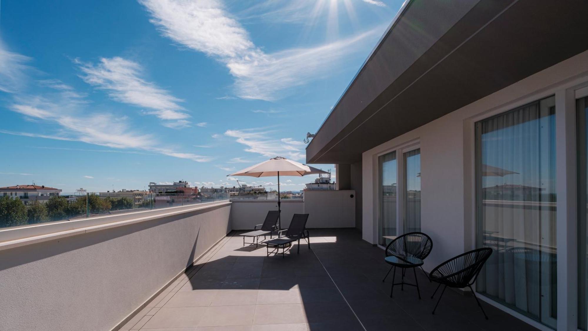 ريميني Residence Goldoni6 Suite Apartment المظهر الخارجي الصورة