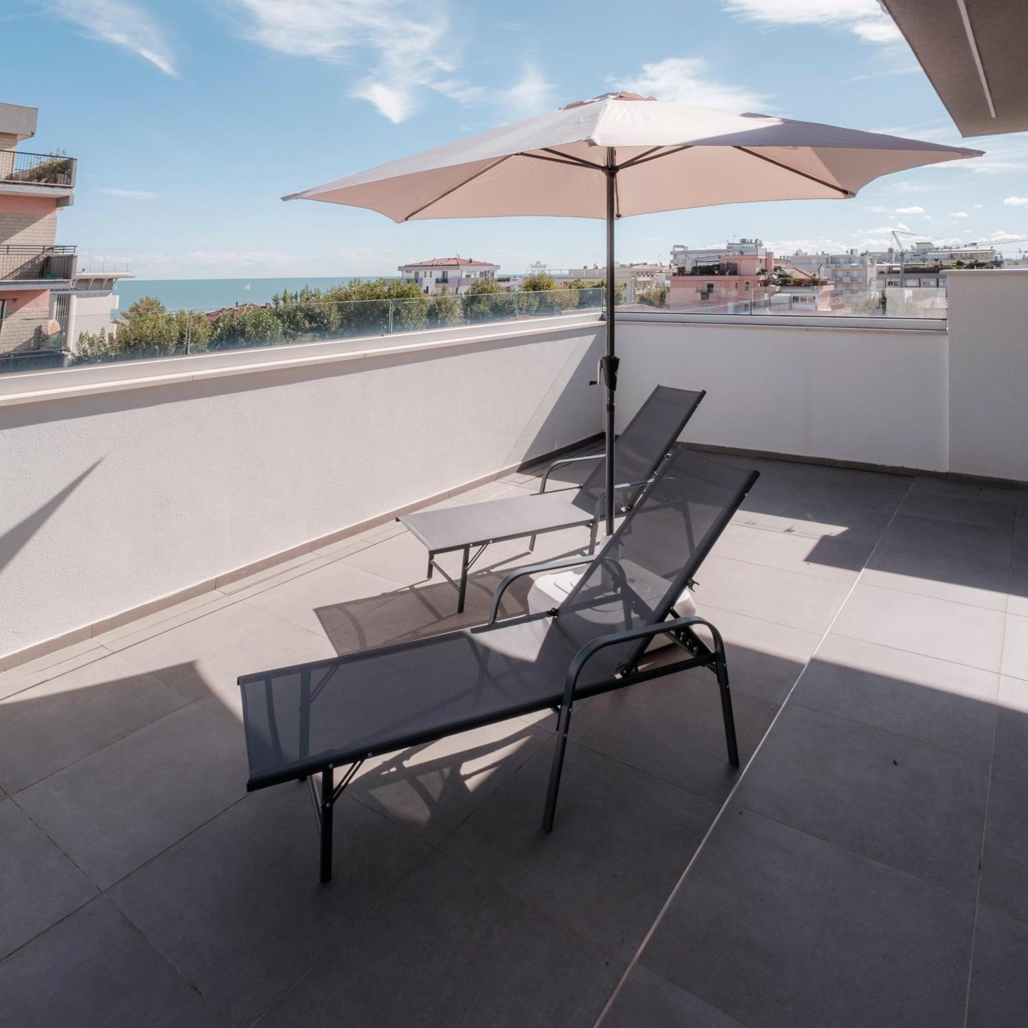 ريميني Residence Goldoni6 Suite Apartment المظهر الخارجي الصورة